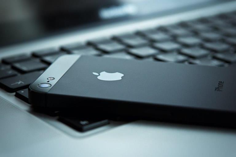 В конце года Apple может выпустить iPhone 5″ (152)