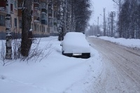 За парковку на улице накажут рублем.