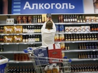 Алкоголь будут продавать дольше.